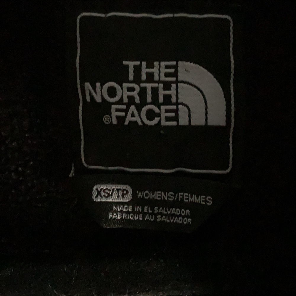 Women’s Northface XS zip up - Picture 3 of 3